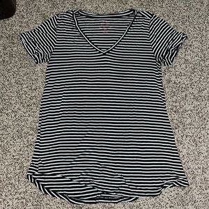 Black and white flowy striped top